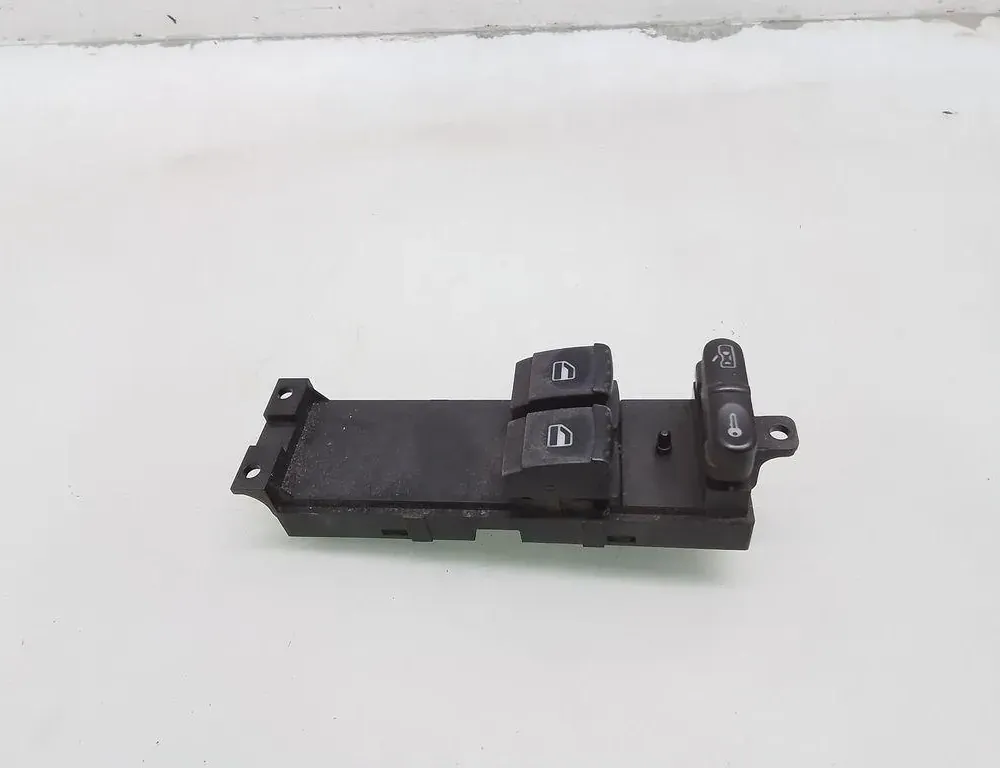 VOLKSWAGEN Passat B5 (1996-2005) Rear Left Door Window Control Switches 1J3959857 35100845