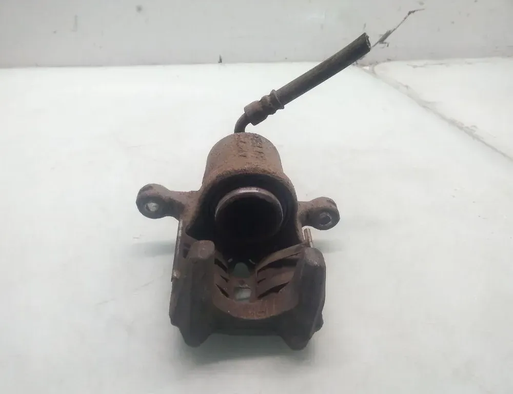 HONDA CR-V 2 generation (2001-2006) Rear Left Brake Caliper 35100669