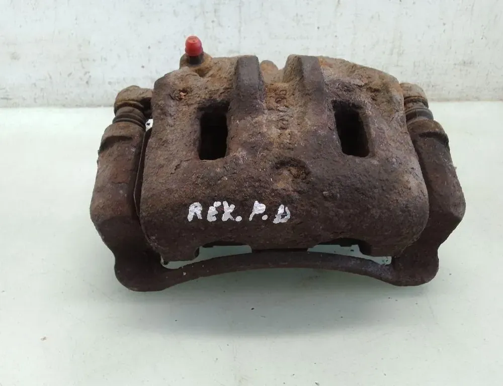 SSANGYONG Rexton Y200 (2001-2007) Zacisk hamulca przedniego prawego 35081286