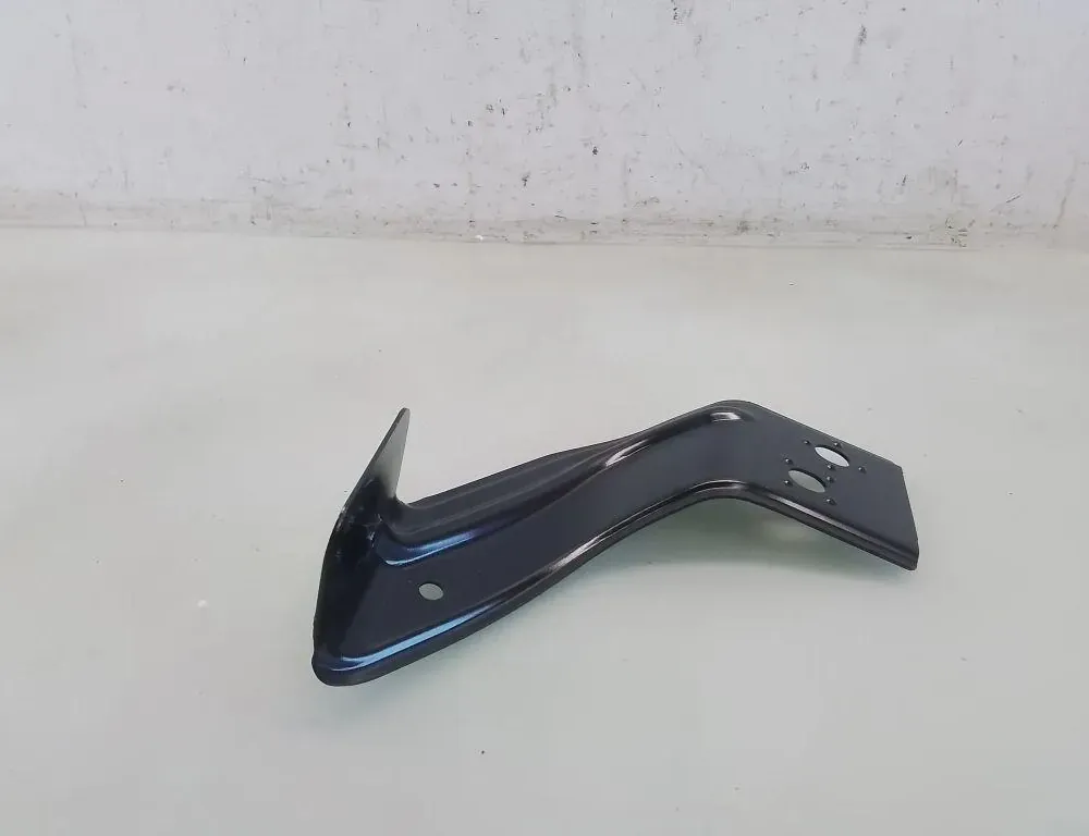 SKODA Karoq 1 generation (2017-2024) Front Left Fender Holder 57A821432 35062464