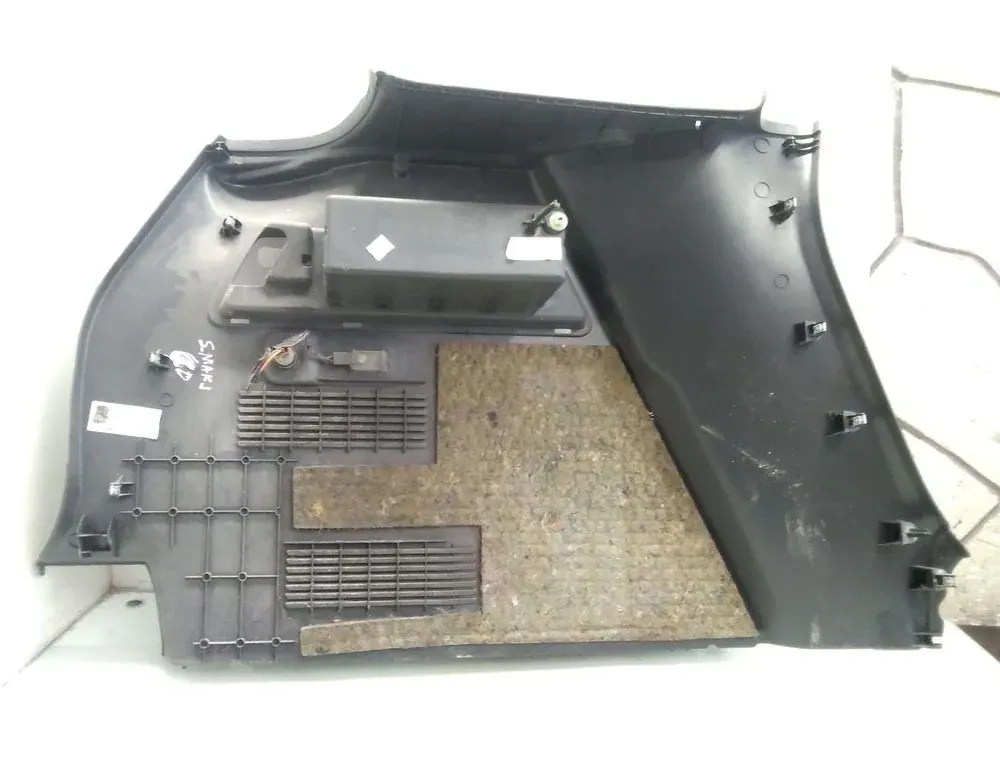 FORD C-Max 1 generation (2003-2010) Osłona bagażnika z prawej strony 35096227