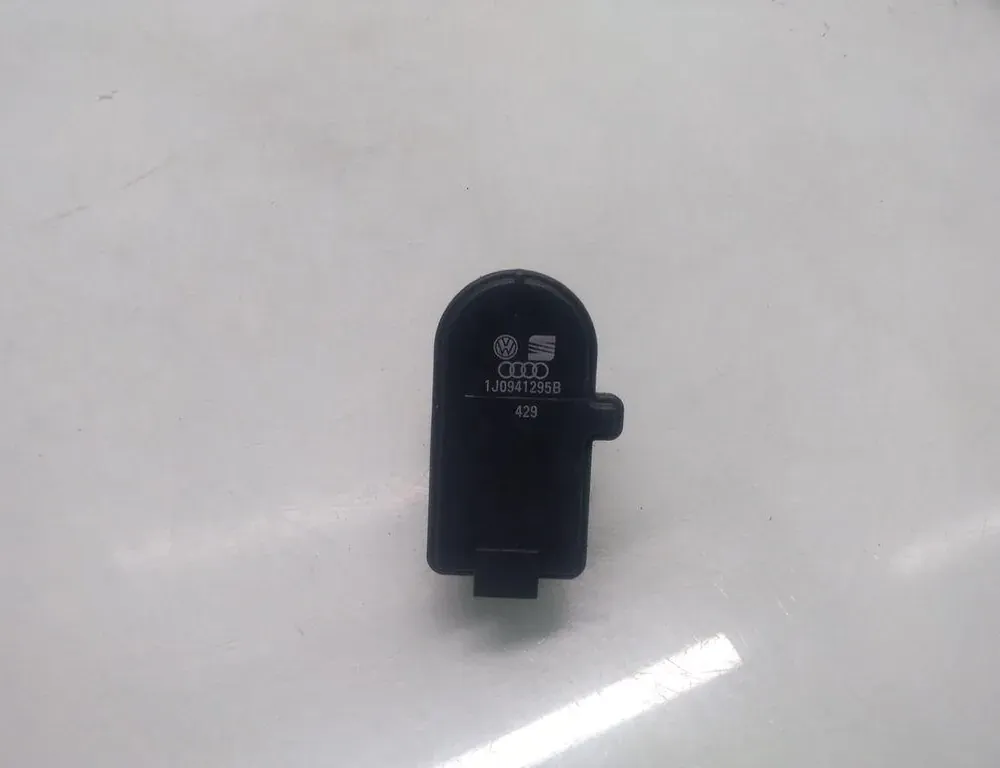 AUDI A4 B6/8E (2000-2005) Headlamp leveling motor 1J0941295B 35086832