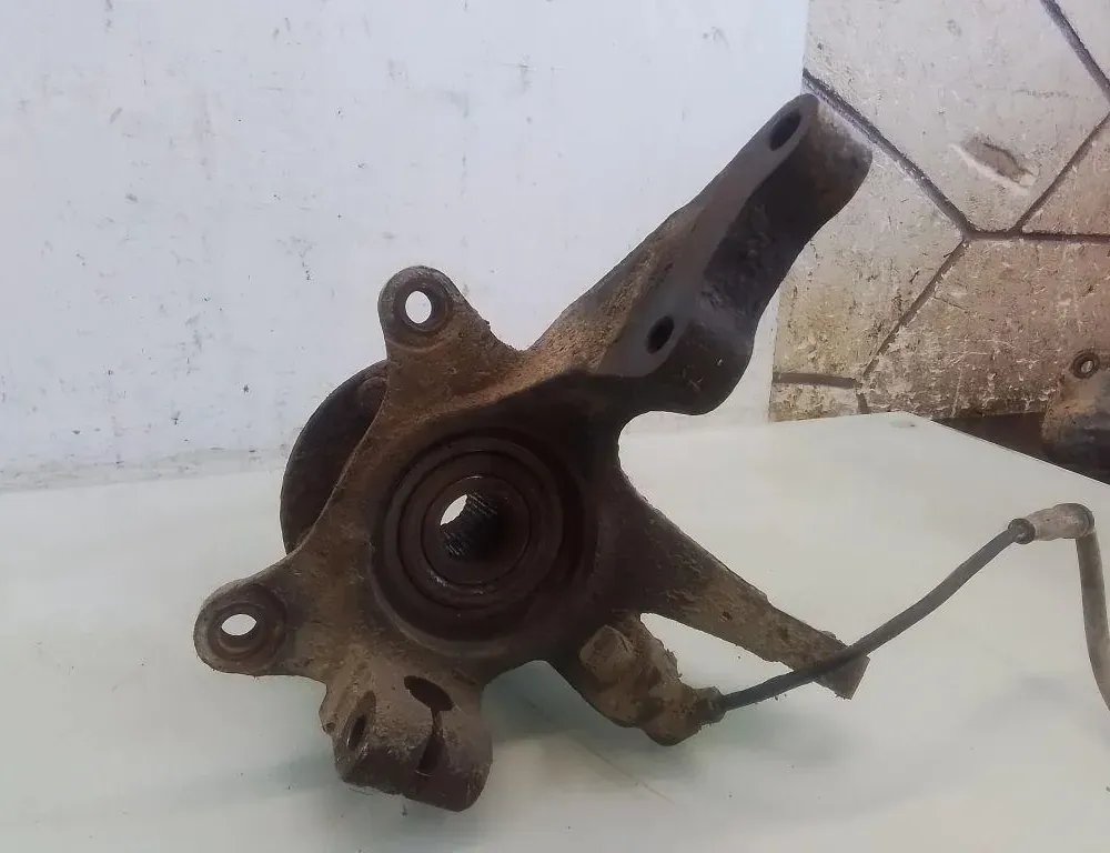 HYUNDAI Santa Fe SM (2000-2013) Piasta przedniego prawego koła 35093663