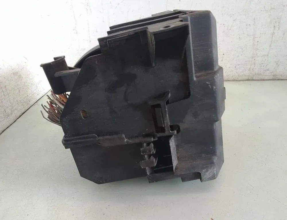 RENAULT Trafic 2 generation (2001-2015) Fuse box 91165778 35094942