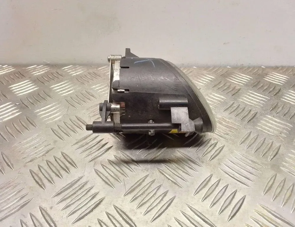 AUDI A4 B7/8E (2004-2008) Front Right Fog Light 0305063004 34762534