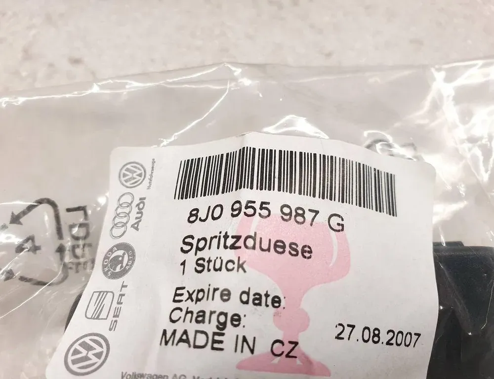 AUDI A6 C6/4F (2004-2011) Dysza do szyby przedniej 8J0955987G,4L0955987C 34612694