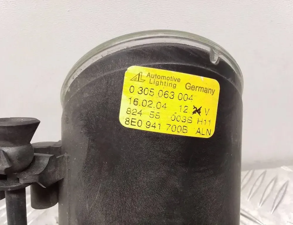 AUDI A4 B7/8E (2004-2008) Front Right Fog Light 0305063004,8E0941700B 34763610
