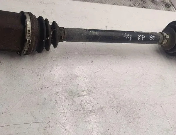 AUDI A4 B7/8E (2004-2008) Przedni lewy wał napędowy 8E0407451JX,8E0407271AT 30530667