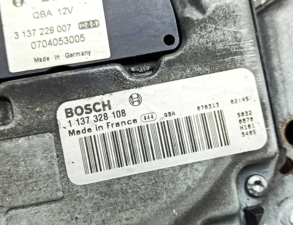 MERCEDES-BENZ SLK-Class R171 (2004-2011) Radiator fan 1137328108,3134463019,3137229007 34308203