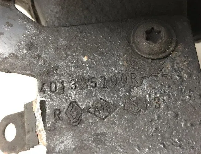 RENAULT Clio 4 generation (2012-2020) Front Right Wheel Hub 401335700R 21317063