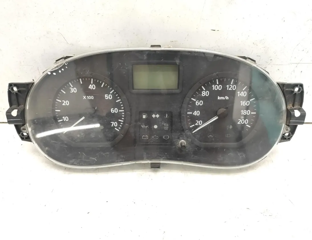 DACIA Logan 1 generation (2004-2012) Prędkościomierz P8200377202 30182189