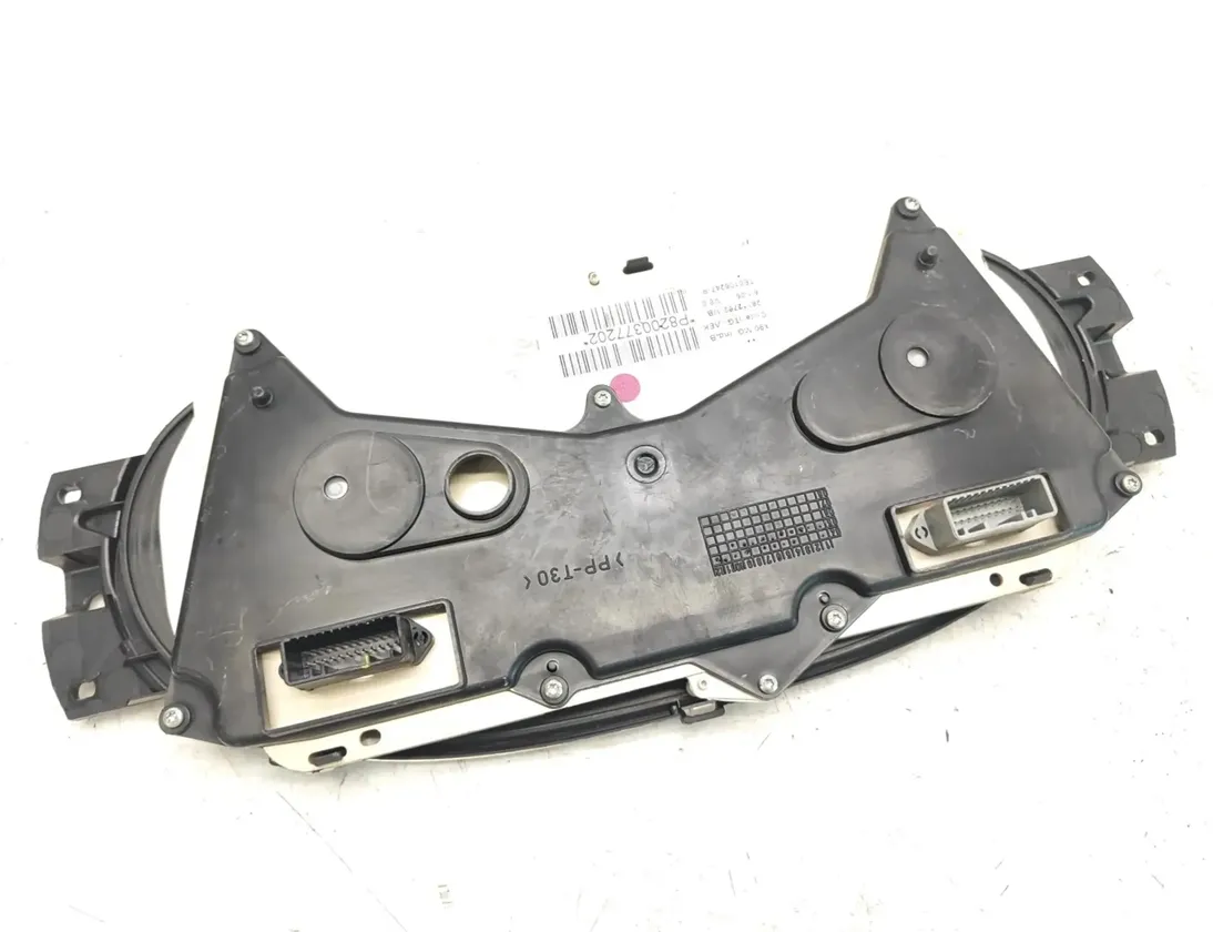 DACIA Logan 1 generation (2004-2012) Prędkościomierz P8200377202 30182189