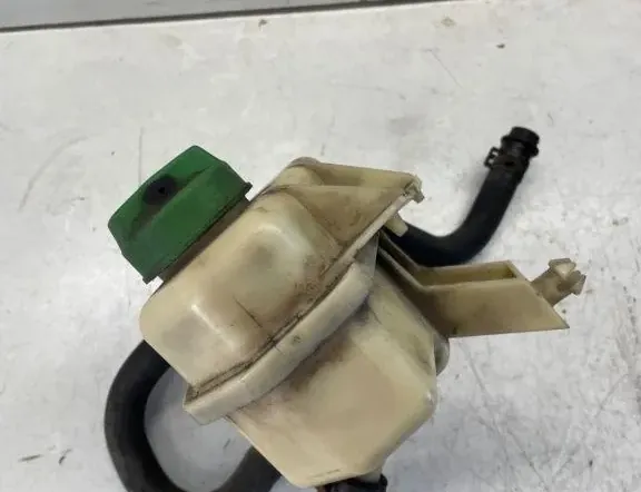 VOLKSWAGEN Transporter T5 (2003-2015) Power Steering Pump Tank 7H0422371A 34777583