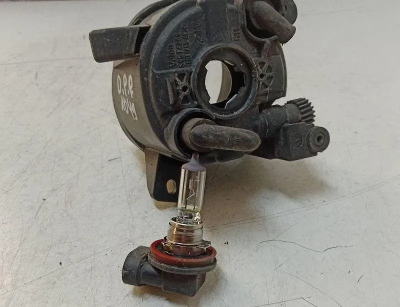 AUDI A5 Sportback 8T (2009-2011) Front Right Fog Light 8T0941700 30915313