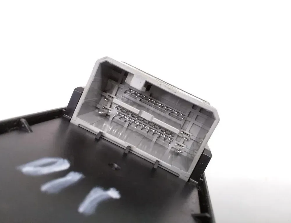 HONDA CR-V 4 generation (2012-2019) Przełącznik sterowania szybą tylnych prawych drzwi 83540T1GE911BLK 35105092