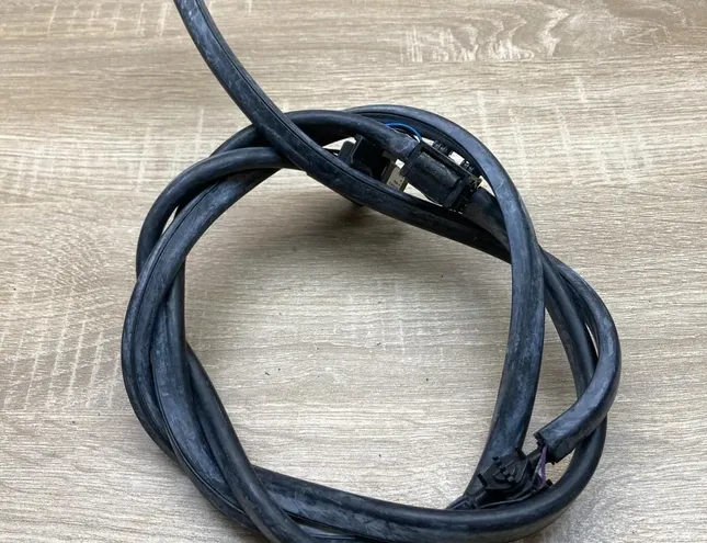 BMW 7 Series E23 (1977-1987) Dysza do szyby przedniej 7357373,189391 34424292