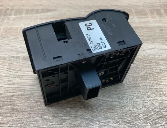OPEL Corsa C (2000-2006) Jednostka sterująca włącznikiem reflektorów 9116613,0524119 34406567