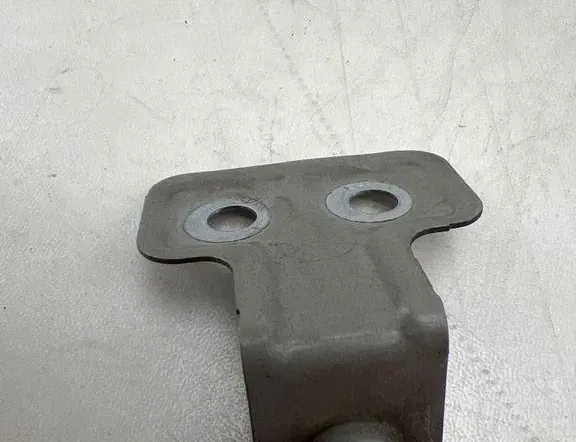 BMW 5 Series G30/G31 (2016-2023) Front Left Fender Holder 7440425 35049649