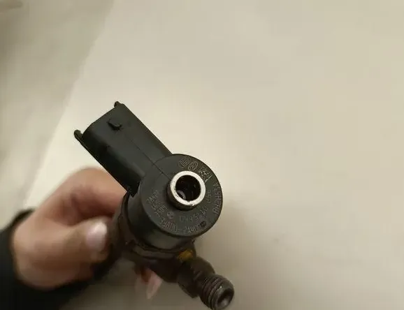 KIA Cee'd 1 generation (2007-2012) Fuel Injector 338002a400 35050549