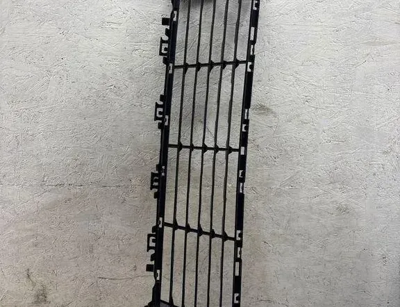 BMW X1 F48/F49 (2015-2023) Kratka chłodnicy 7374205 35050601