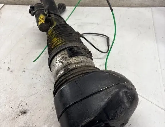 BMW 7 Series G11/G12 (2015-2023) amortyzator pneumatyczny tylny prawy 980044801B 35051751