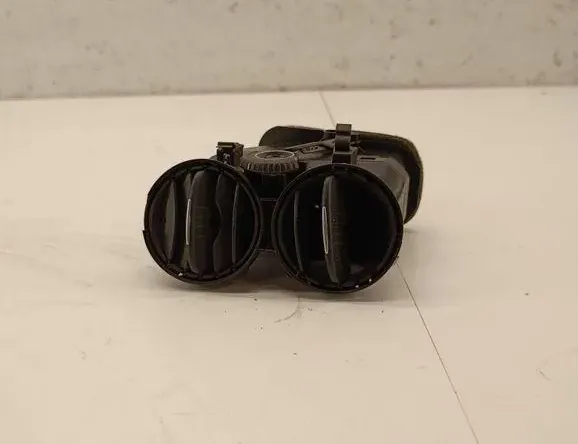 VOLKSWAGEN Golf Plus 1 generation (2004-2009) Front Bumper Lower Grill 1906180W9 35048767