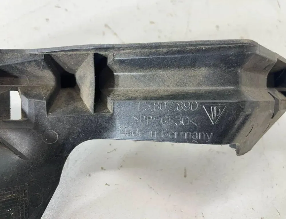 PORSCHE Cayenne 955 (2002-2010) Front Right Bumper Bracket 7L5807890 35047284