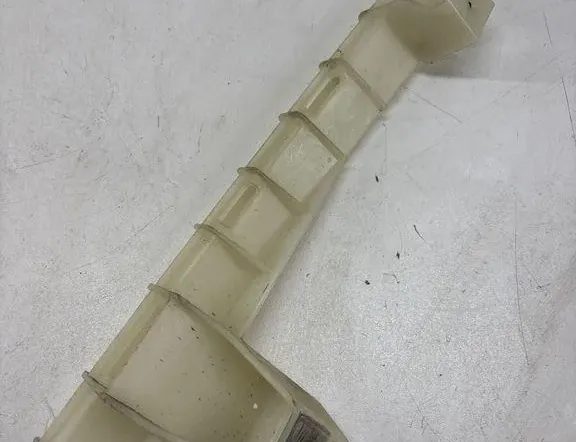 SKODA Karoq 1 generation (2017-2024) Rear door glass rail 575839613 35045396