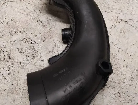 BMW 7 Series F01/F02 (2008-2015) Rurka wlotu powietrza 70329326,10991210,7577452 35050651