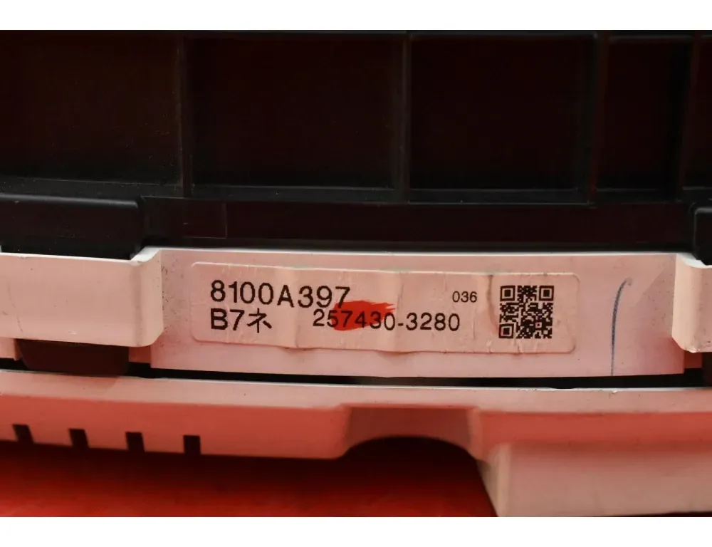 MITSUBISHI Grandis 1 generation (2003-2011) Speedometer 35102622