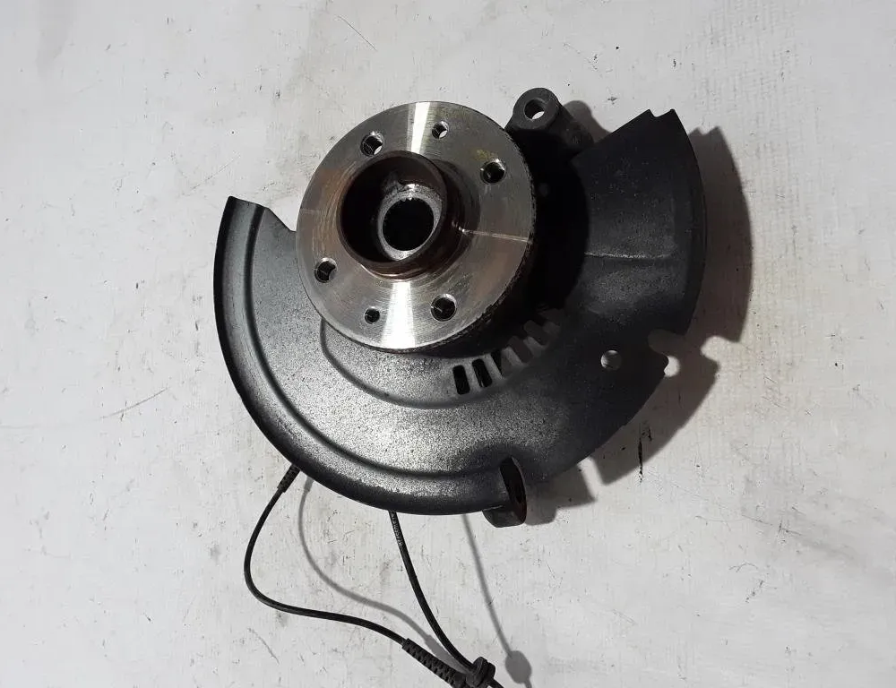 RENAULT Clio 4 generation (2012-2020) Front Right Wheel Hub 400142472R 22456417