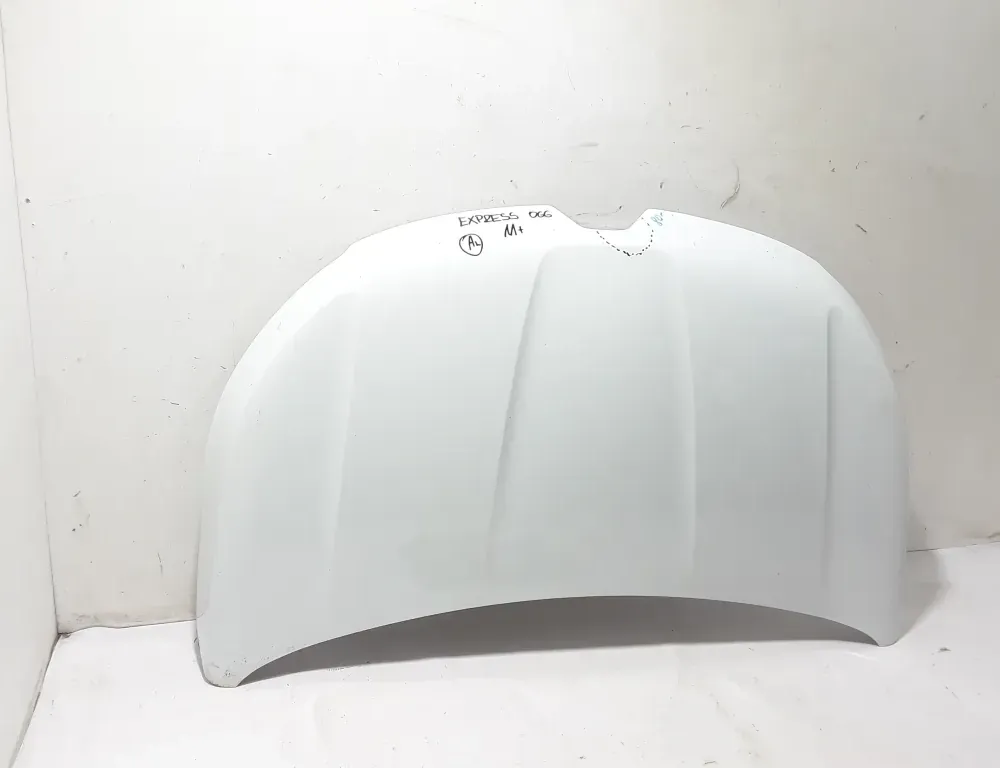 RENAULT Express Bonnet 651221723R 33615622