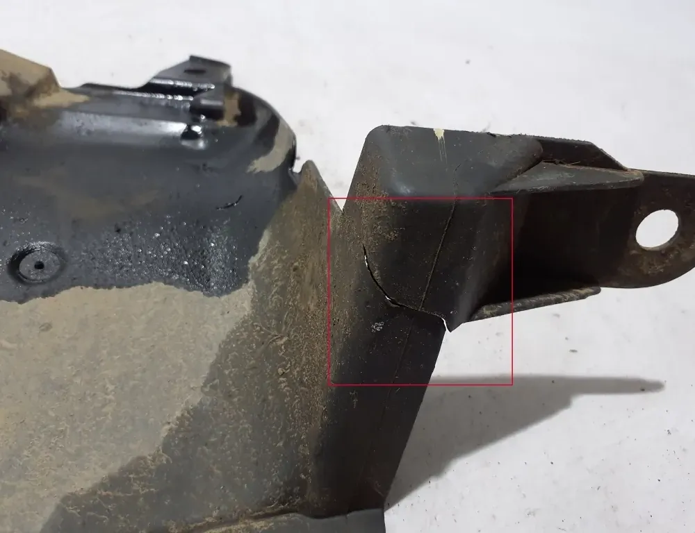 RENAULT Express Front Right Mudguard 638308887R 34370140