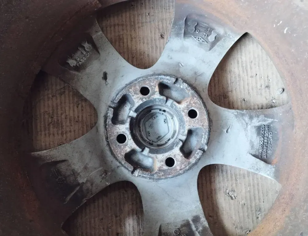 RENAULT Clio 4 generation (2012-2020) Wheel 403008502R 35105521