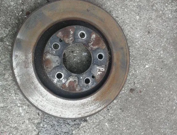 MITSUBISHI Outlander 3 generation (2012-2023) Przednia lewa tarcza hamulcowa 35101452