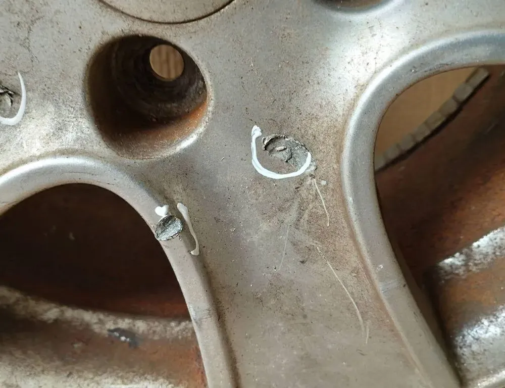 RENAULT Clio 4 generation (2012-2020) Wheel 403008502R 35105521