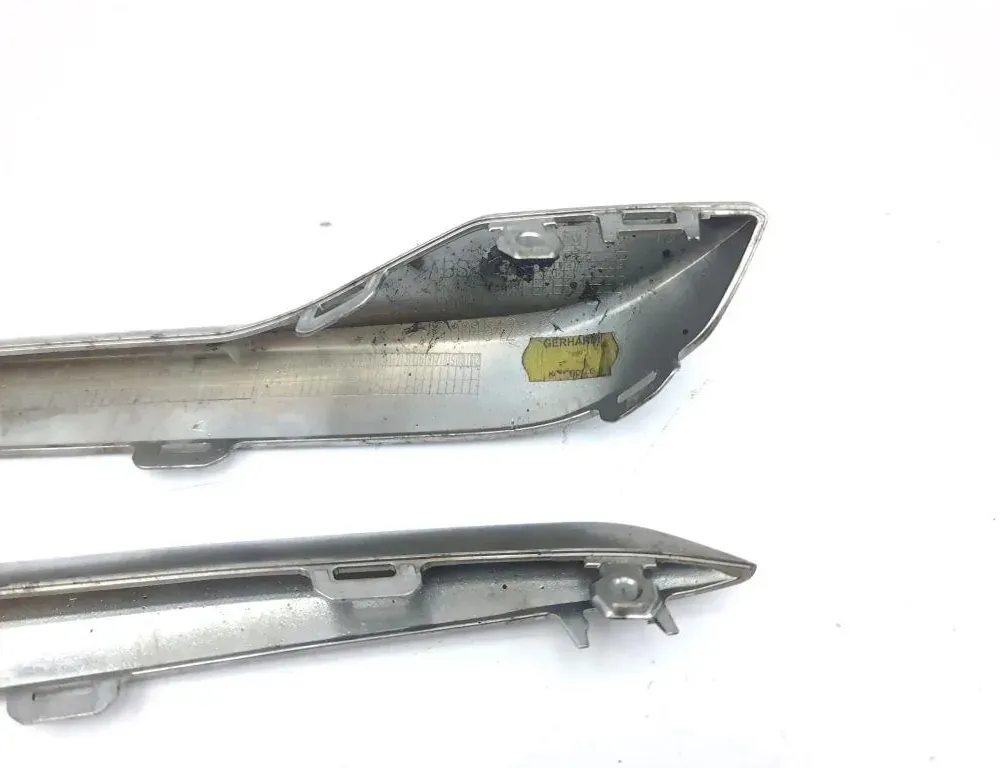 OPEL Insignia B (2017-2024) Front Right Bumper Molding 13491190 34950822