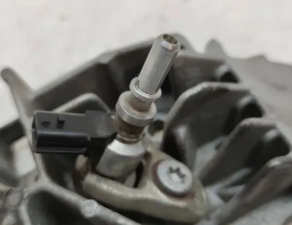 NISSAN Qashqai 2 generation (2013-2023) AdBlue Injectors H8200769153 33328528