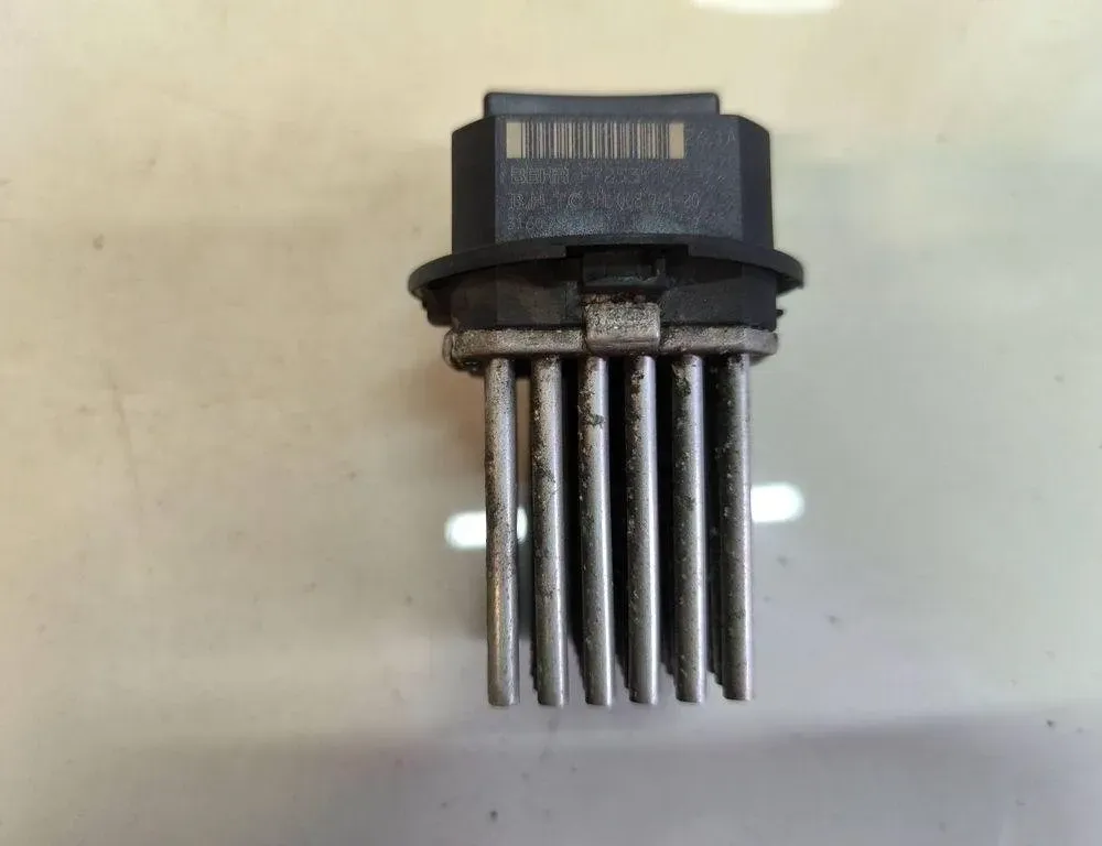 LAND ROVER Freelander 2 generation (2006-2015) Blower fan relay 5HL00894120 31758058