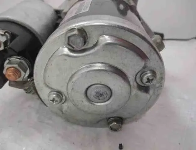 RENAULT Captur 1 generation (2013-2019) Rozrusznik 233000557R 32495839