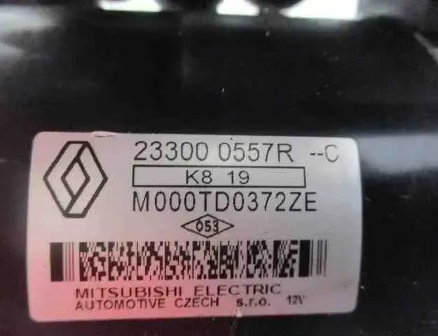 RENAULT Captur 1 generation (2013-2019) Rozrusznik 233000557R 32495839