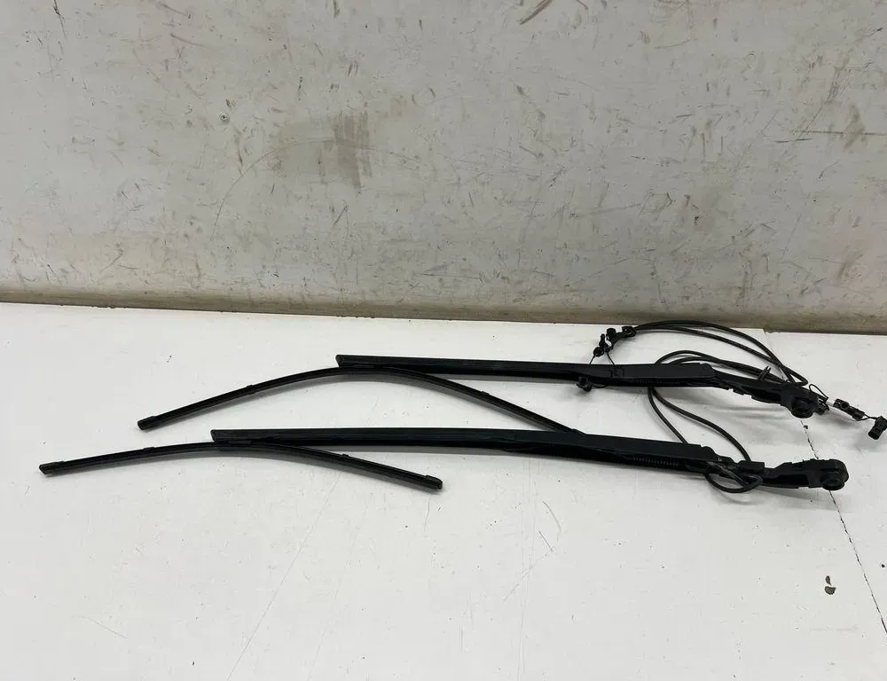 AUDI Front Wiper Arms 4KL955406A 35104041