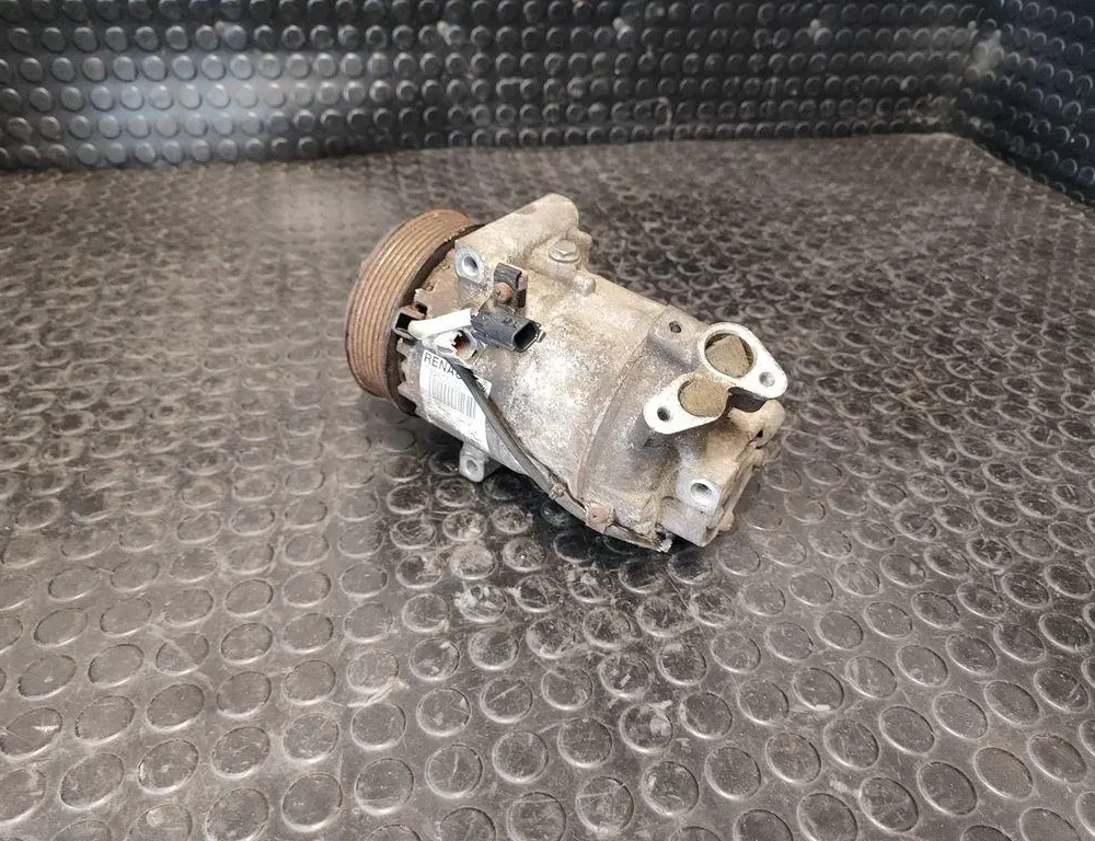 RENAULT Captur 1 generation (2013-2019) Air Condition Pump 926000217R 33174781