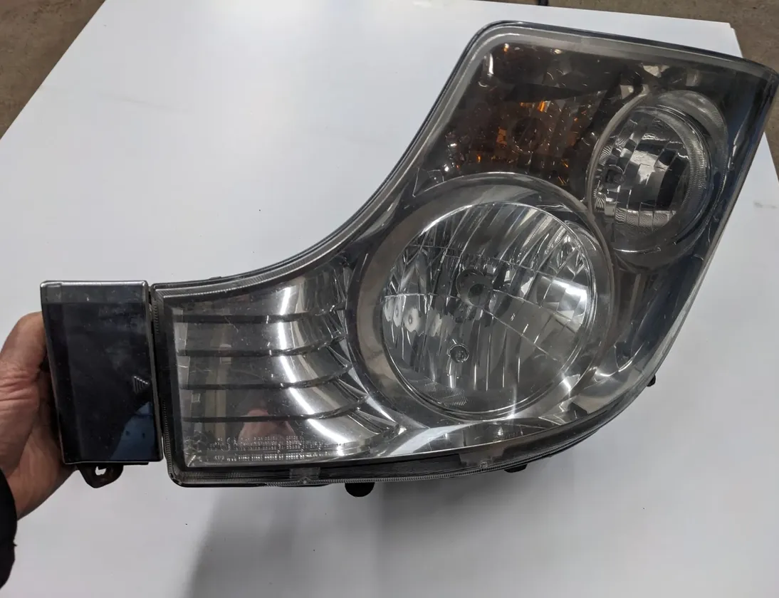 MERCEDES-BENZ ACTROS MP4 (2011-present) Reflektor przedni lewy 9608200239,A9608200239,Ip1120 33500630