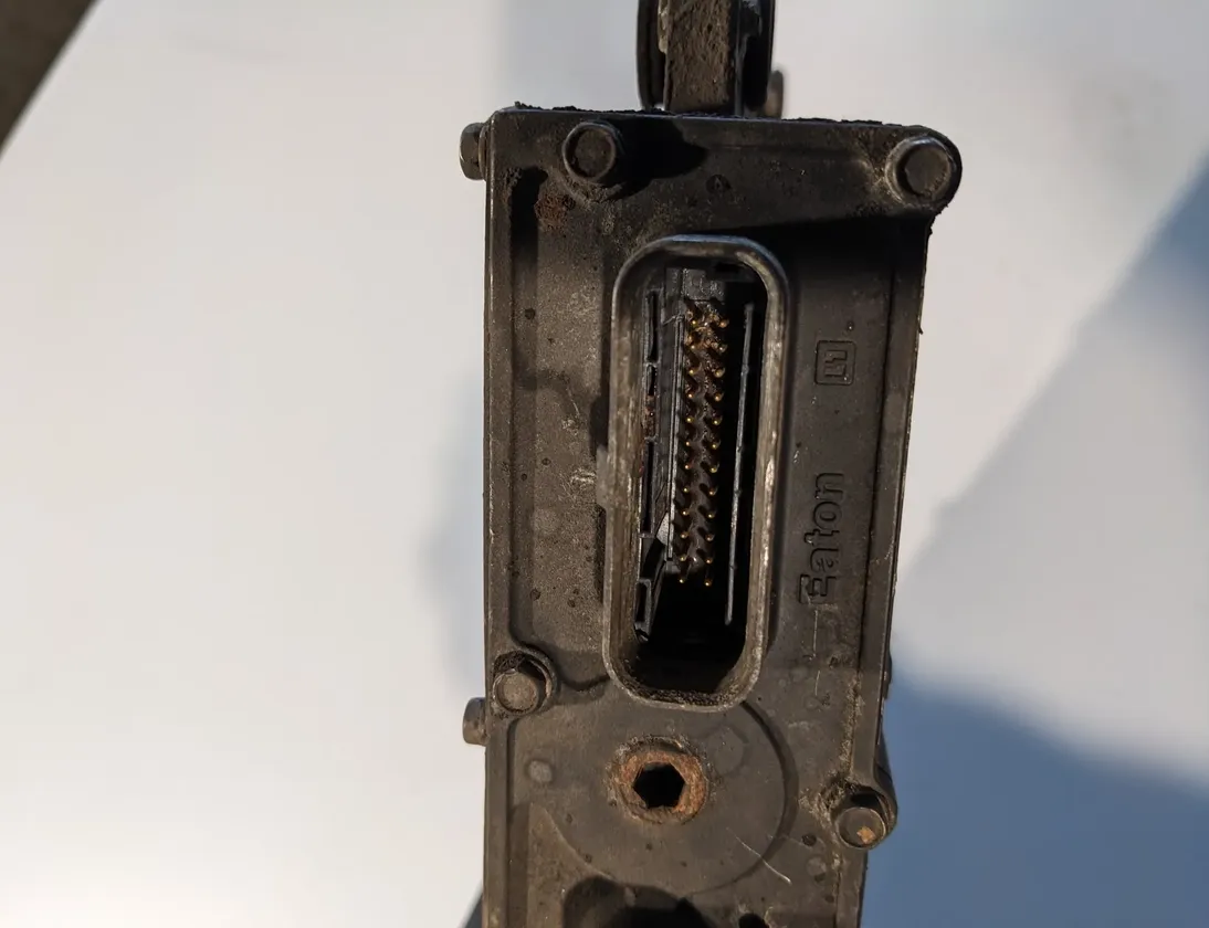 MAN F 2000 (1994-present) Gearbox control unit A6111eaton,A7464B,RTOA16910,6423c,EatonfullerTCM,BasecodeRev2.16 35052408