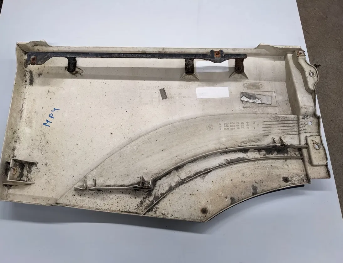 MERCEDES-BENZ ACTROS MP4 (2011-present) Wykończenie kabiny 9608847275,9608847475,9608847875,7652500,7652500L 34965979