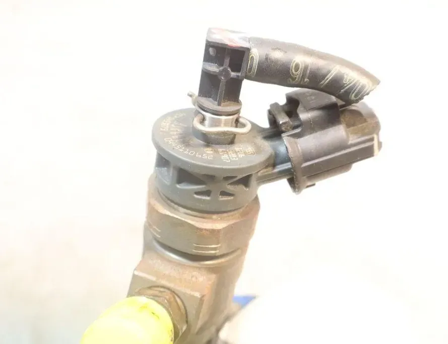 RENAULT Captur 1 generation (2013-2019) Wtrysk paliwa 0445110652 32916034