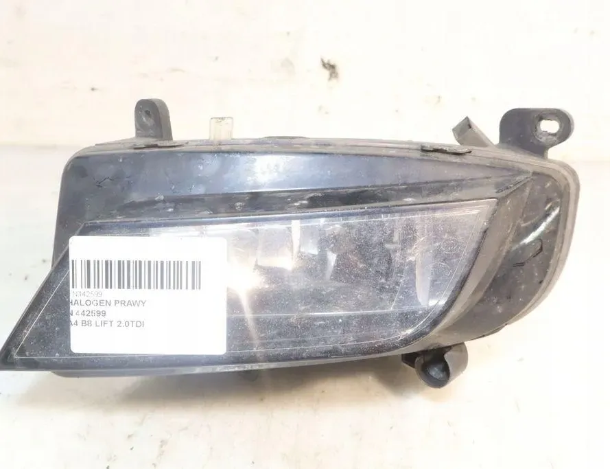 AUDI A4 B7/8E (2004-2008) Front Right Fog Light 32916079