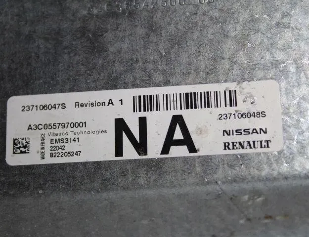 DACIA Logan 2 generation (2013-2020) Engine Control Unit ECU 32927952