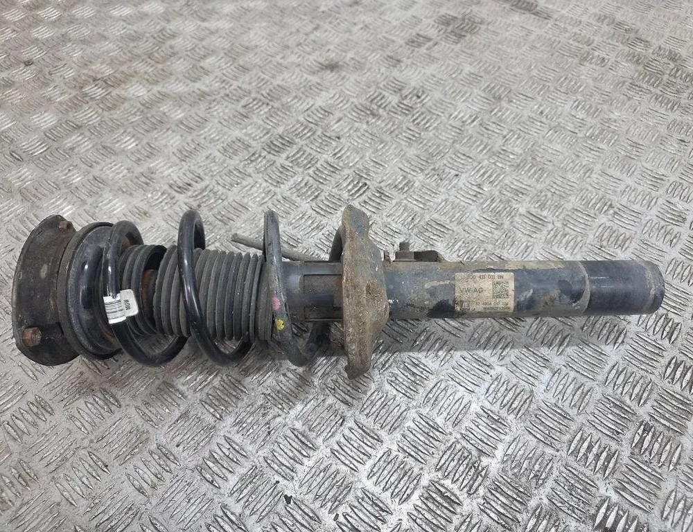 VOLKSWAGEN Passat B8 (2014-2023) Amortyzator przedni prawy 3Q0413031BN 34595931